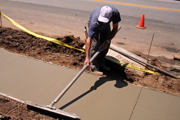 Cost of Sidewalk Pouring in Bronx